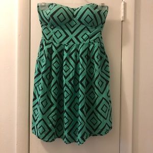 Woman’s Heart strapless dress size medium